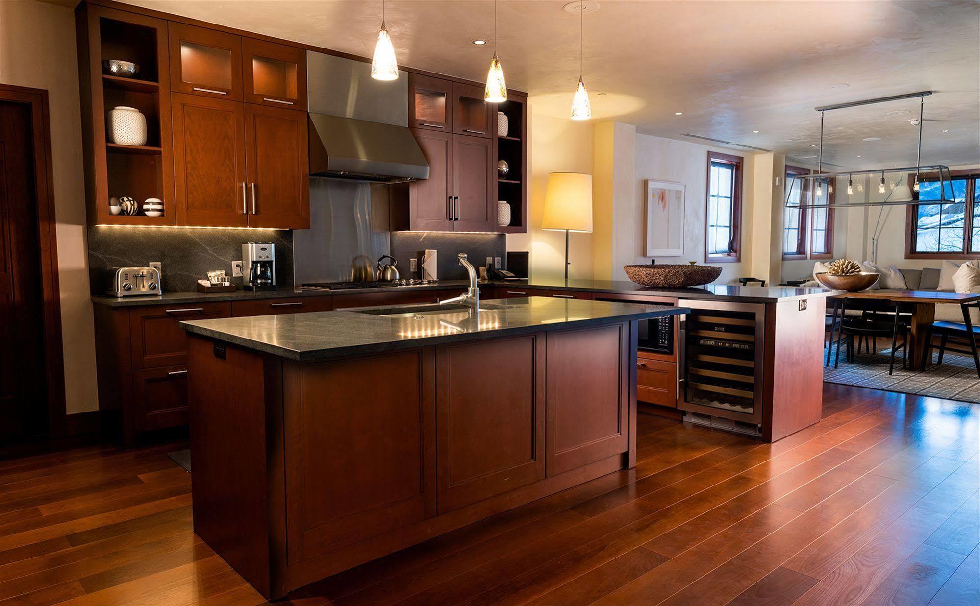 Elevation Resort Residences At Solaris Vail Bagian luar foto